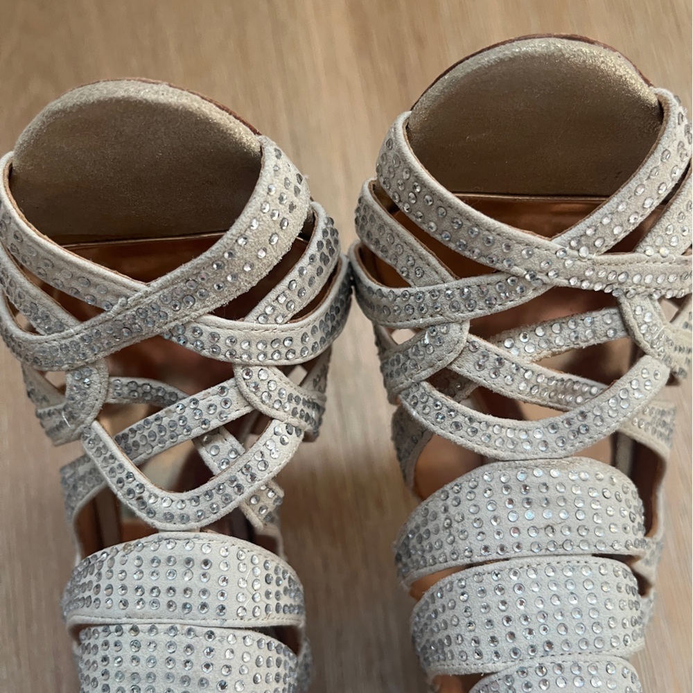 Badgley Mischka Platino silver gold Metallic Wedding Shoes 4” heels Sz 6,5M - Picture 6 of 7